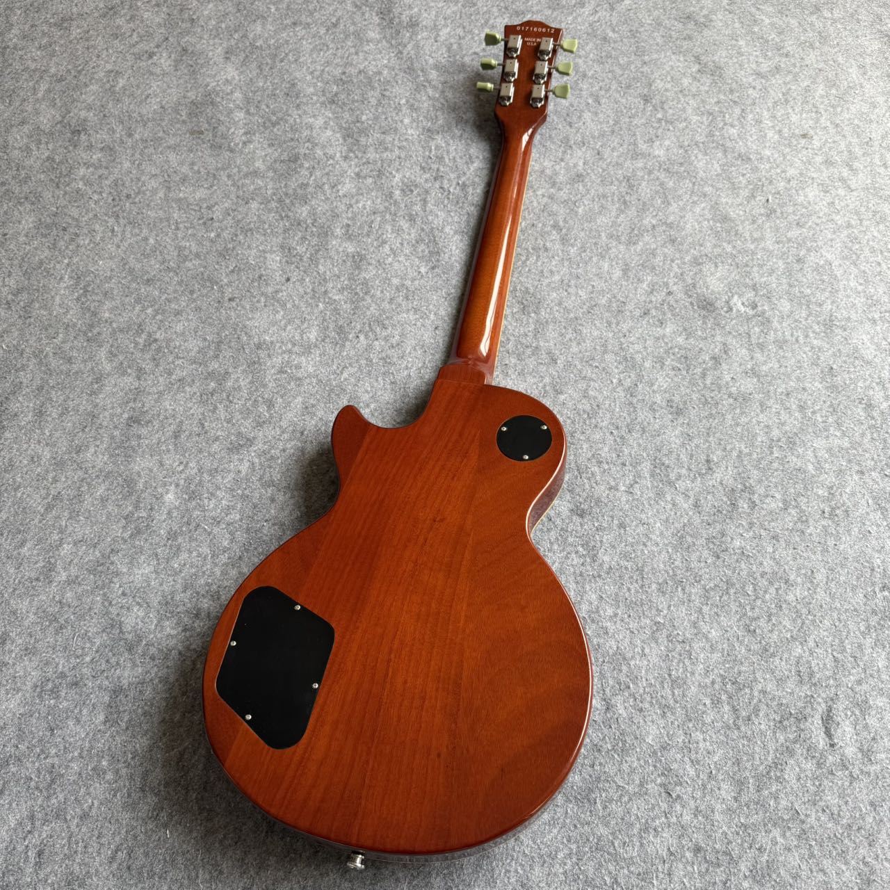 Sunburst Les Paul Style Guitar