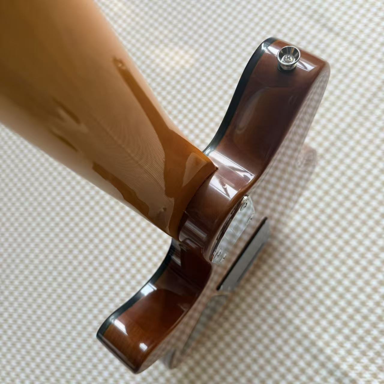 Musicman - Axis (Brown)
