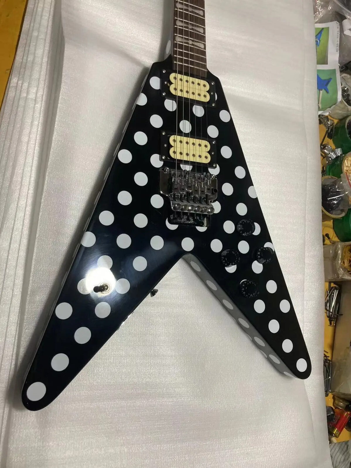 Randy Rhoads Signature Polka Dot V Style Guitar - w/ Floating bridge