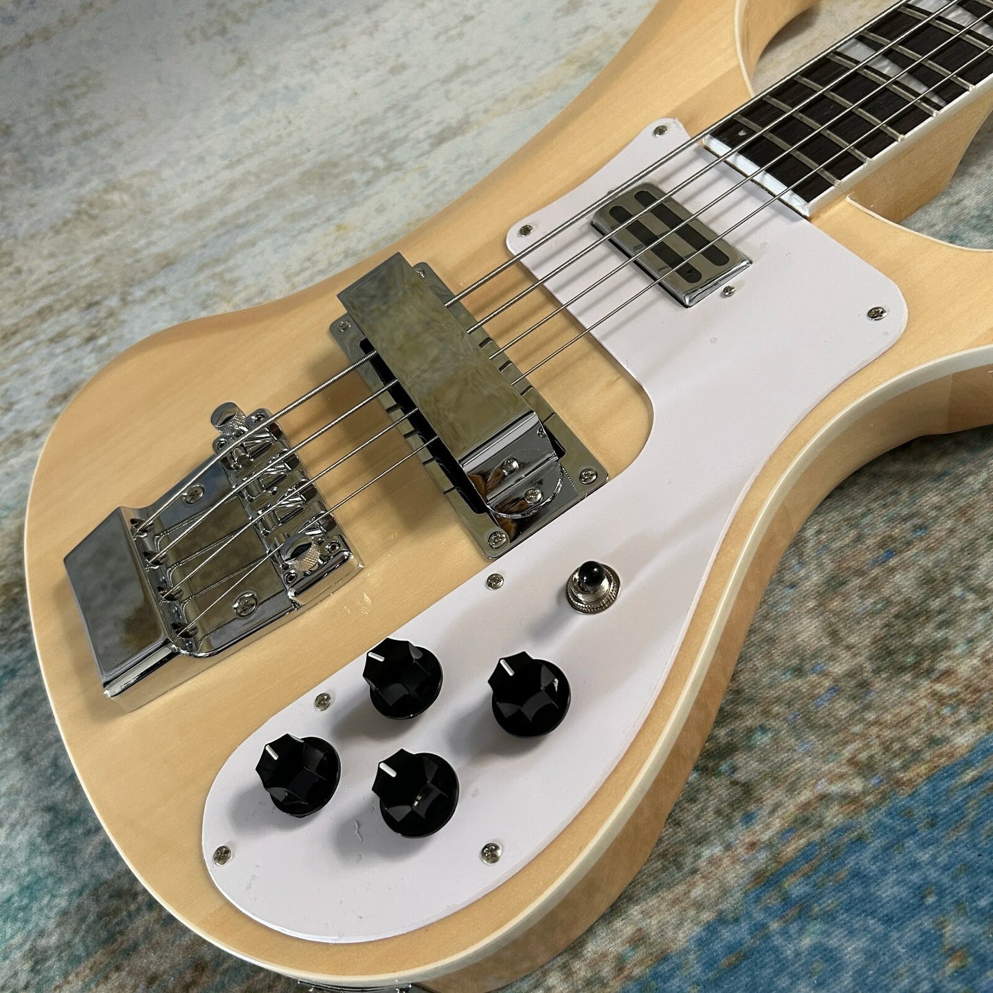 Burlywood Rickenbacker 4003 Style Bass