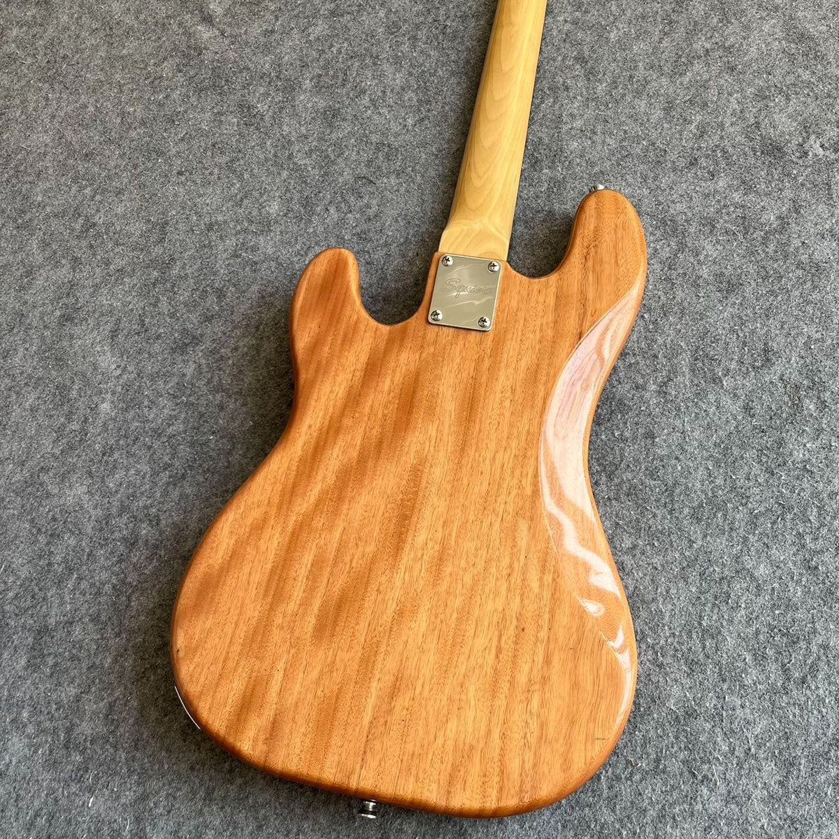 Fretless Fender Jazz Style Bass - Natural Finish