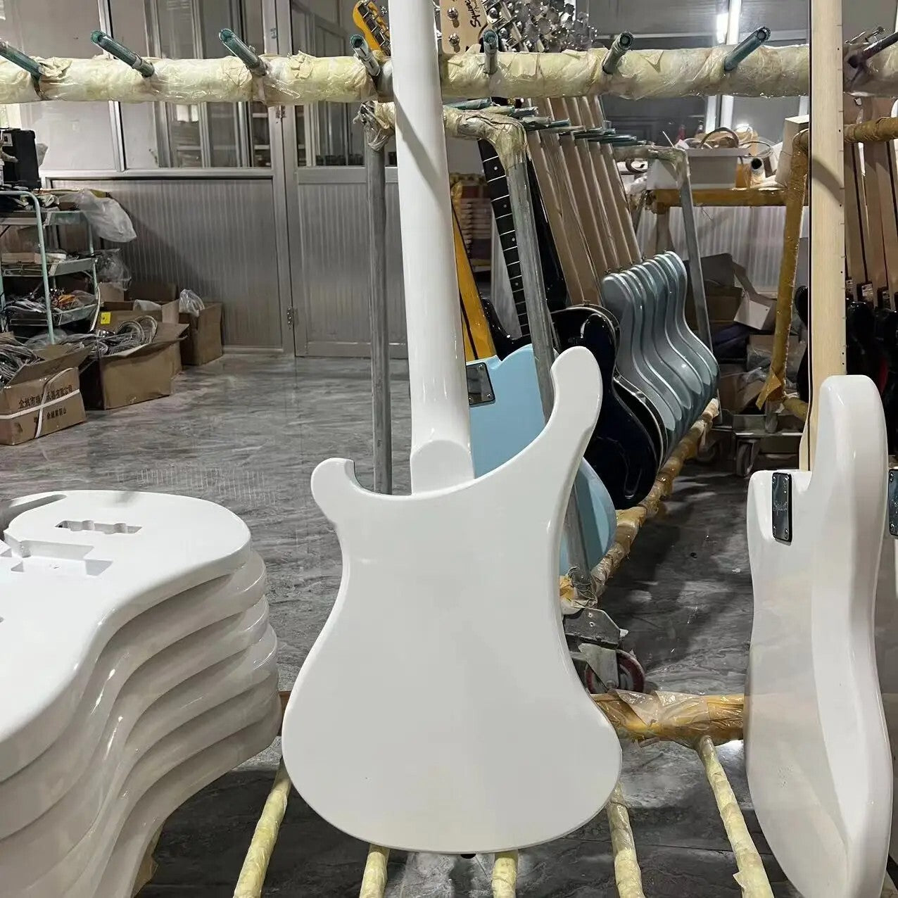 White Rickenbacker 4003 Style Bass
