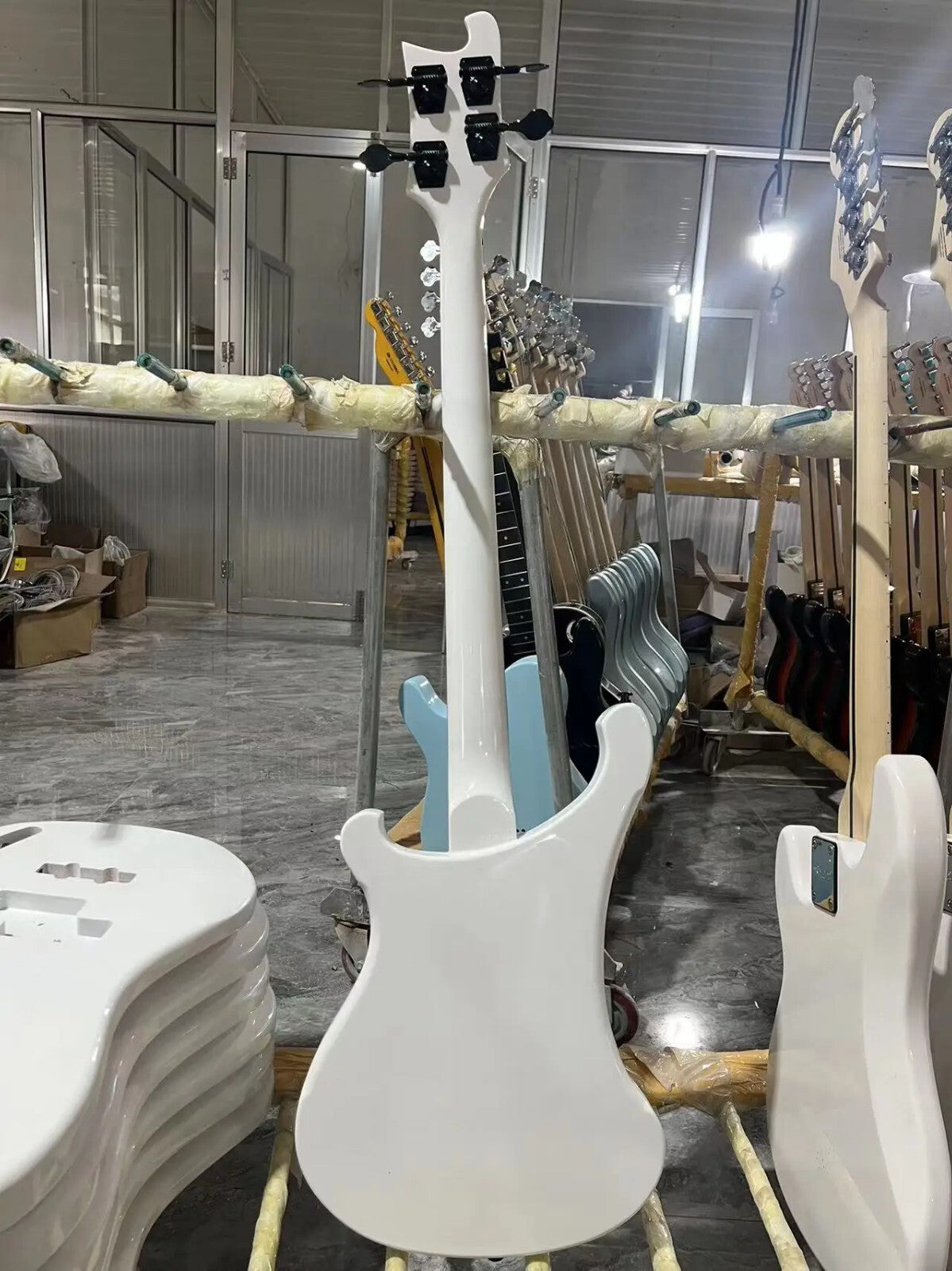 White Rickenbacker 4003 Style Bass