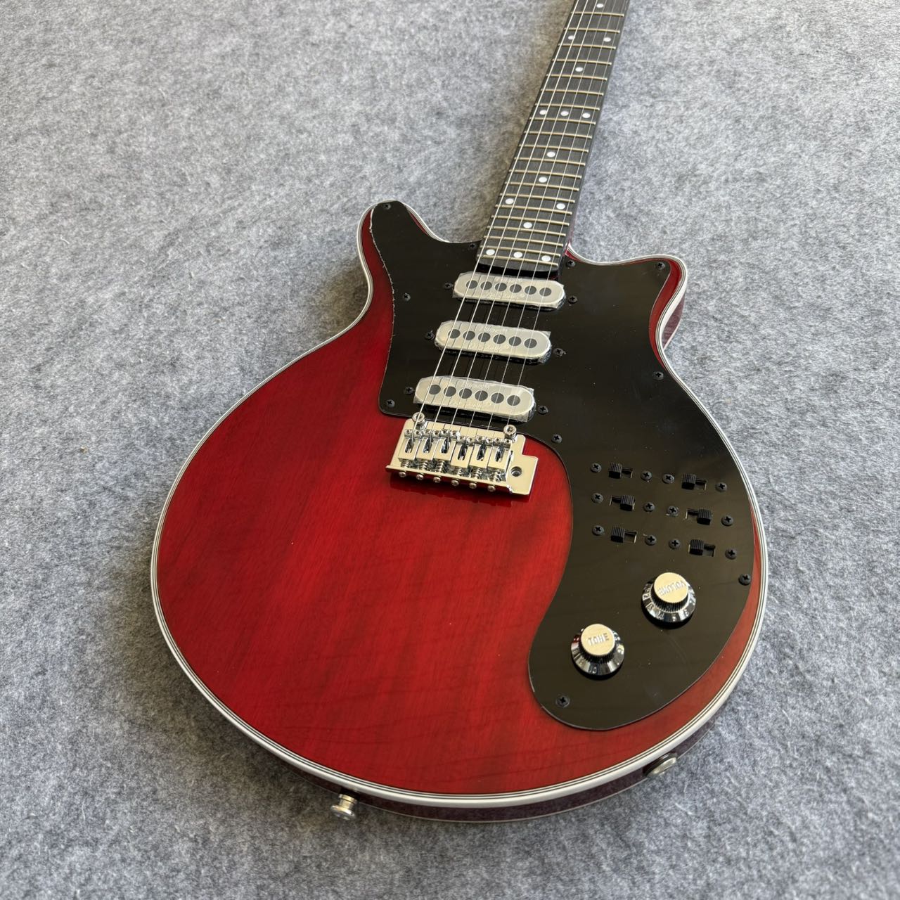 Brian May Signature Guitar