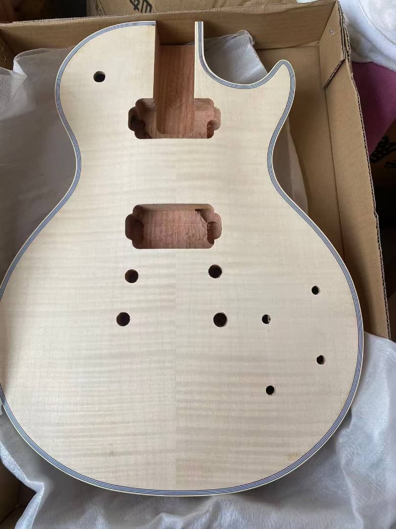 Les Paul - Unfinished Mahogany Body + Neck - DIY KIT