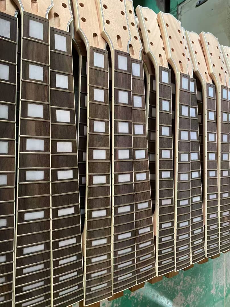 Les Paul - Unfinished Mahogany Body + Neck - DIY KIT