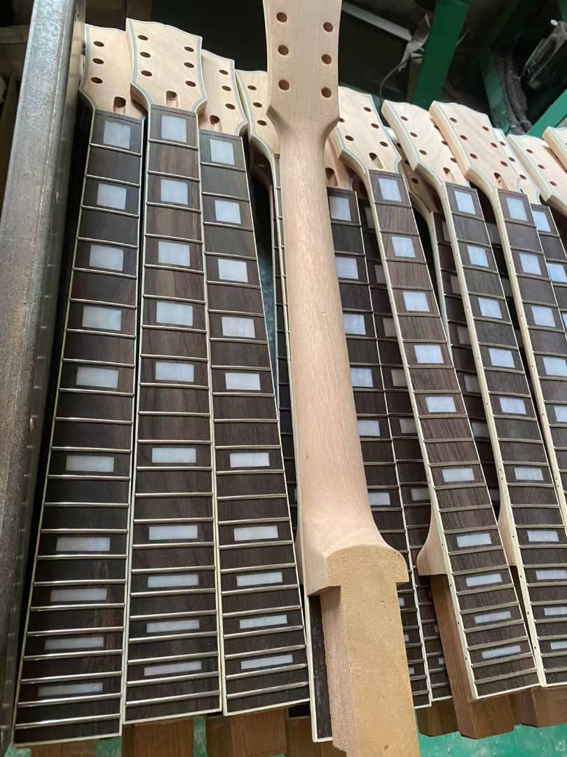 Les Paul - Unfinished Mahogany Body + Neck - DIY KIT