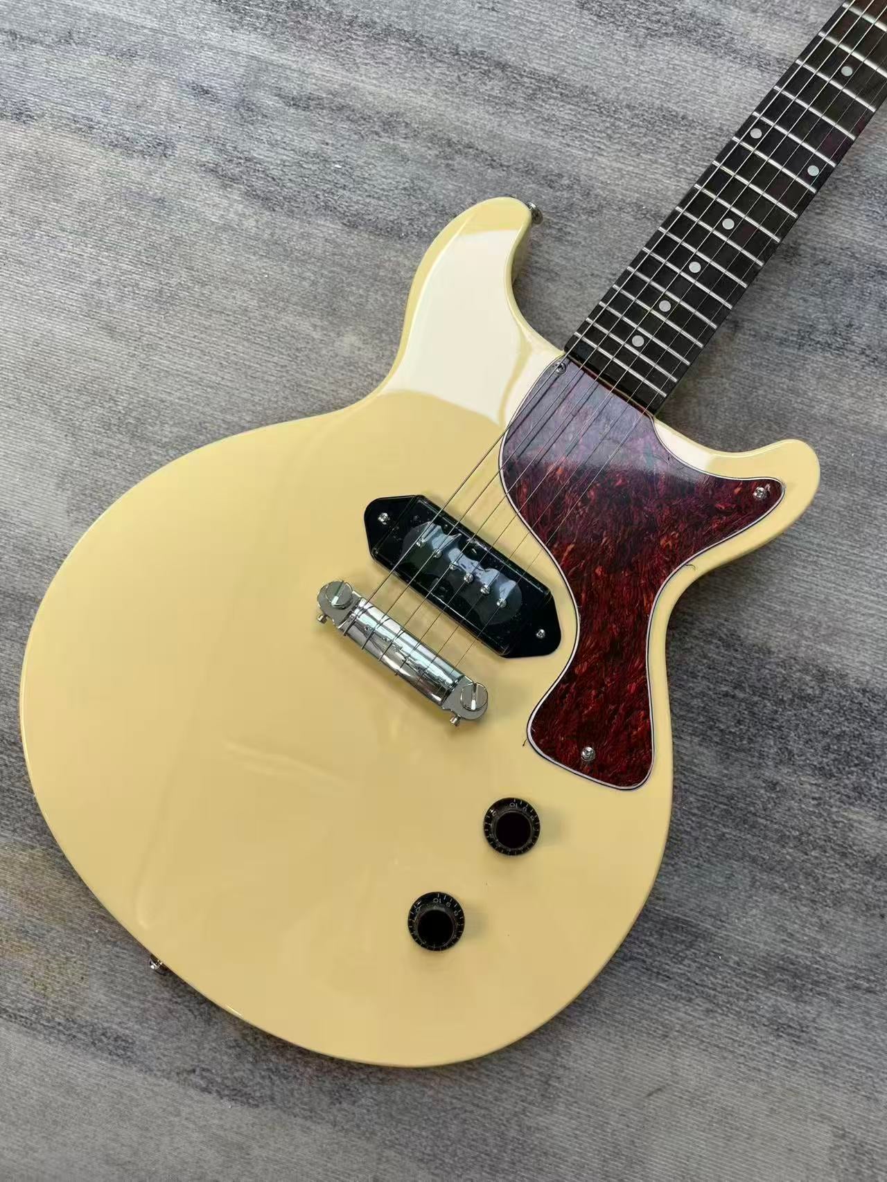 Les Paul Junior - Cream Finish
