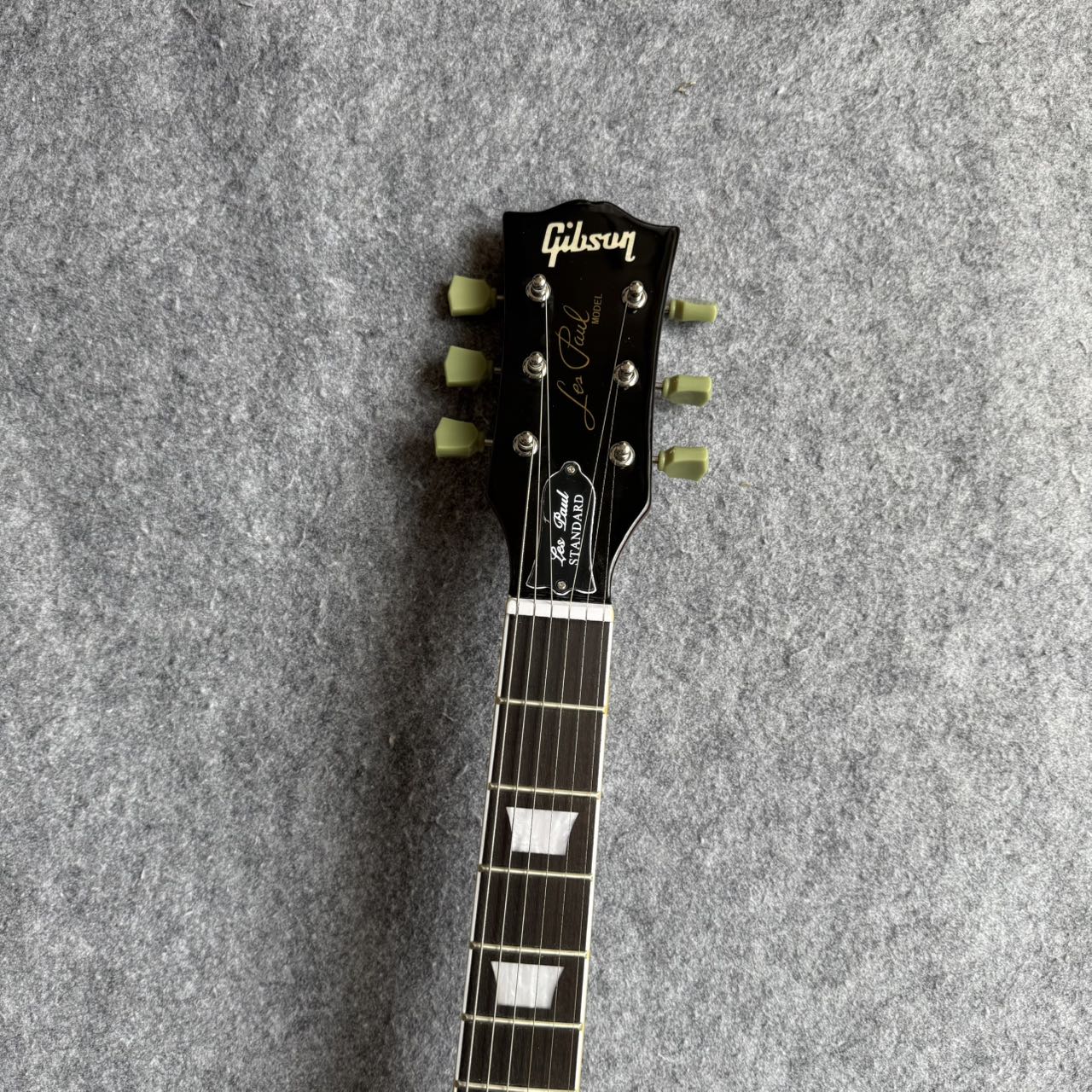 Sunburst Les Paul Style Guitar