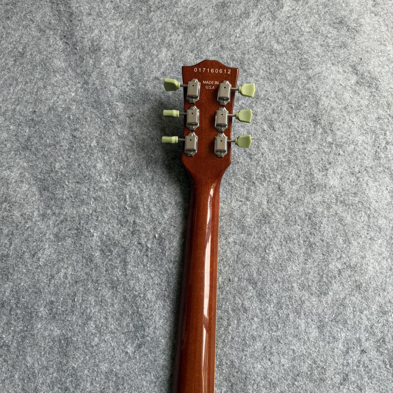 Sunburst Les Paul Style Guitar