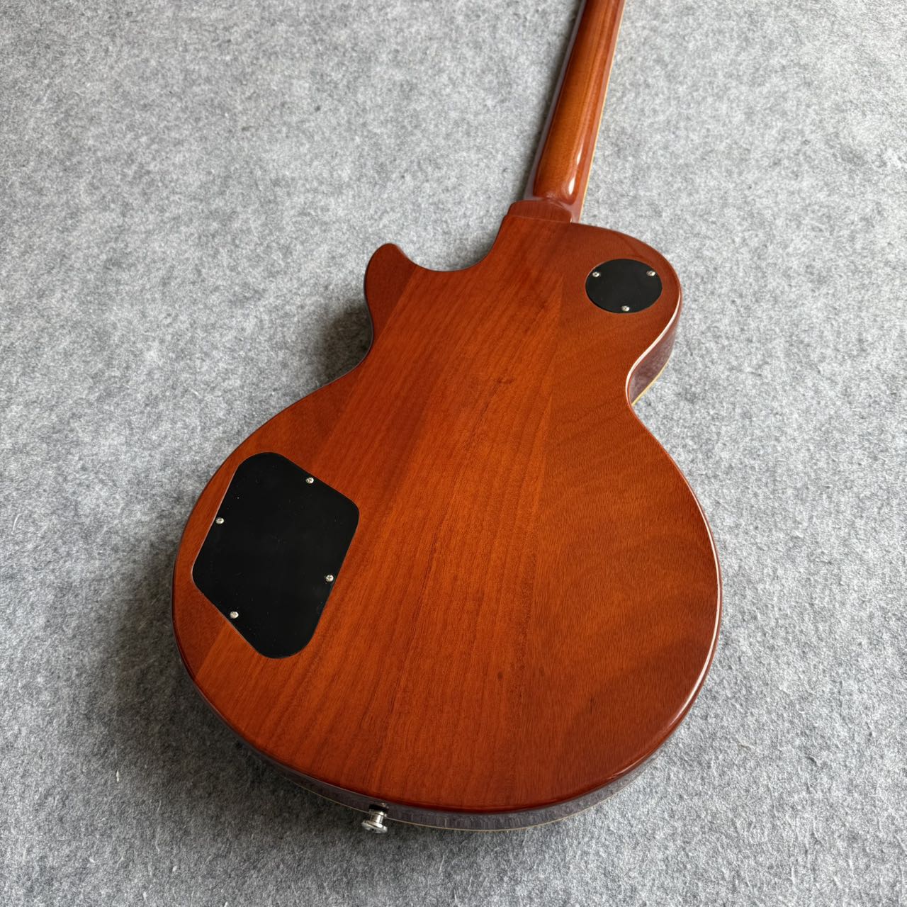 Sunburst Les Paul Style Guitar