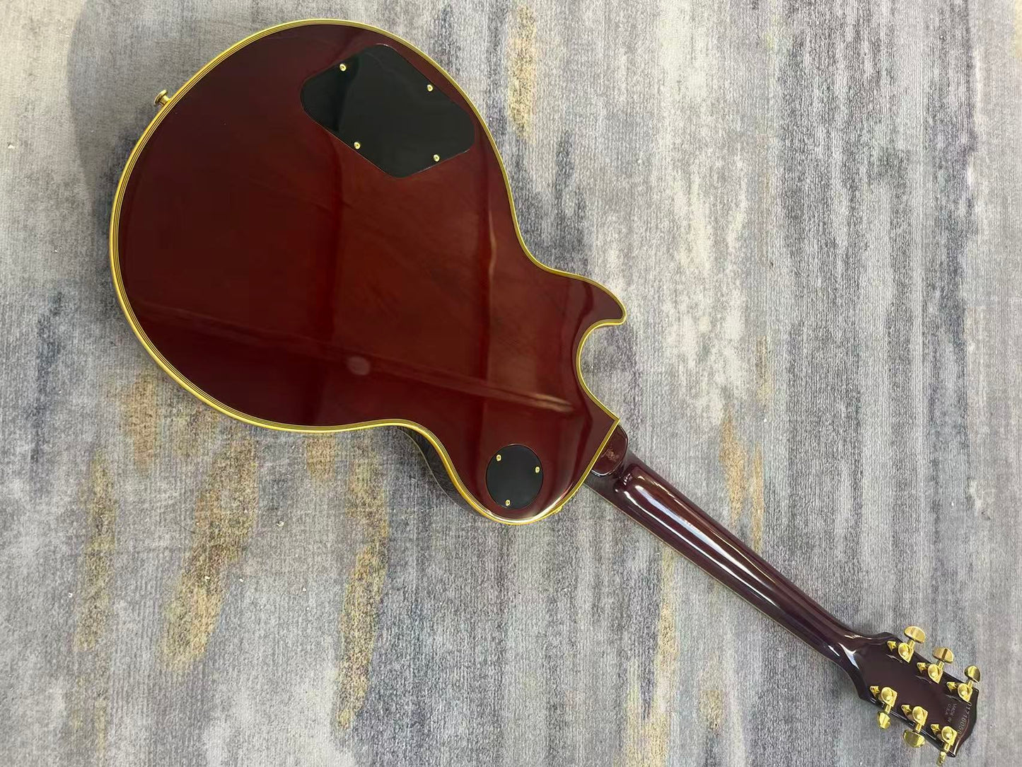 Les Paul Custom - Natural Finish (EMG's)