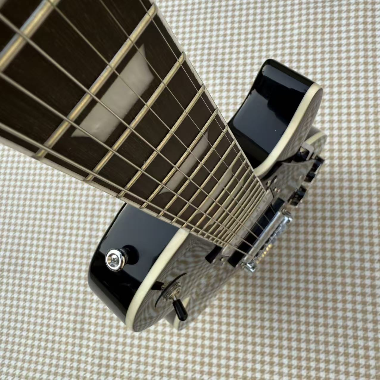 Matte Black Les Paul Style Guitar