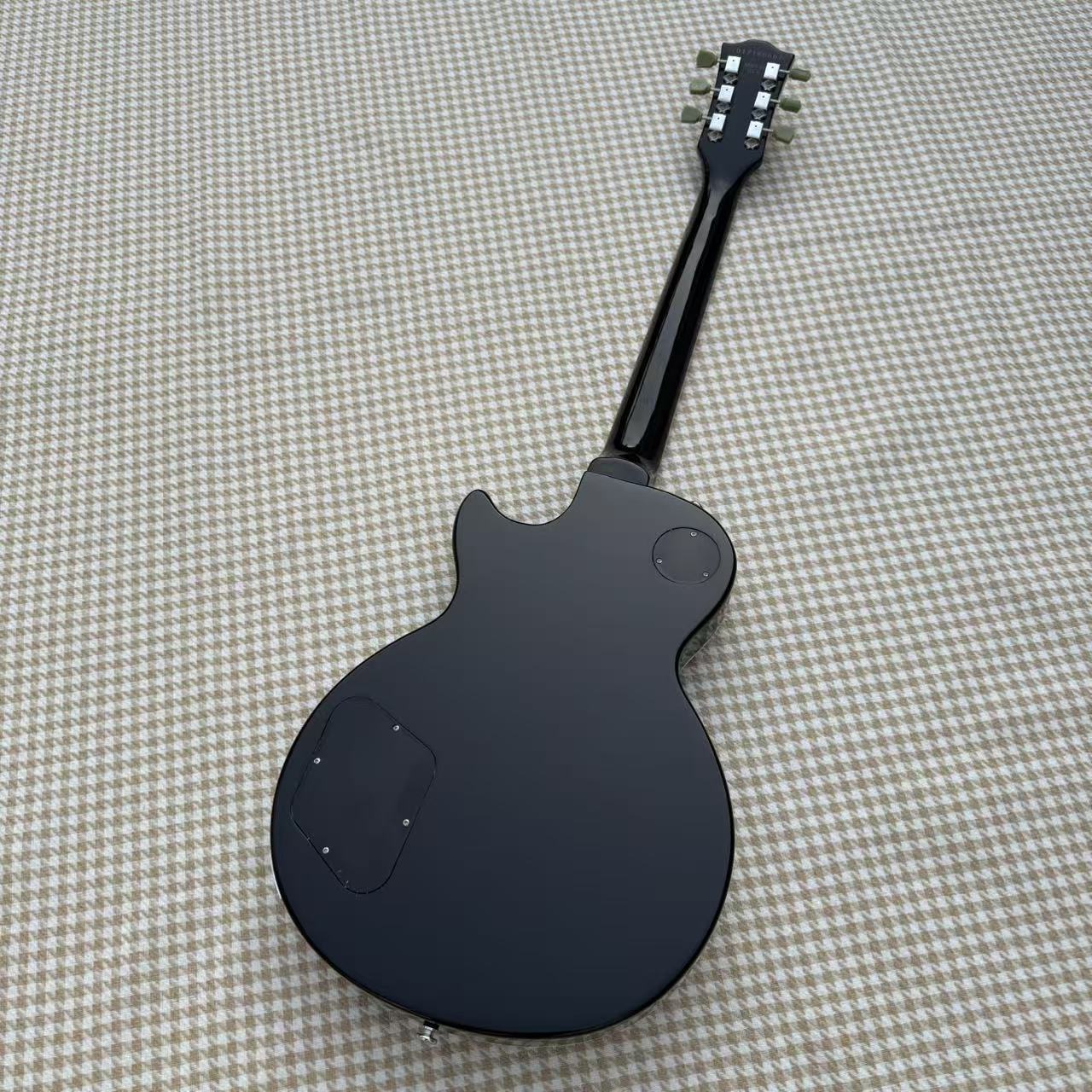 Matte Black Les Paul Style Guitar