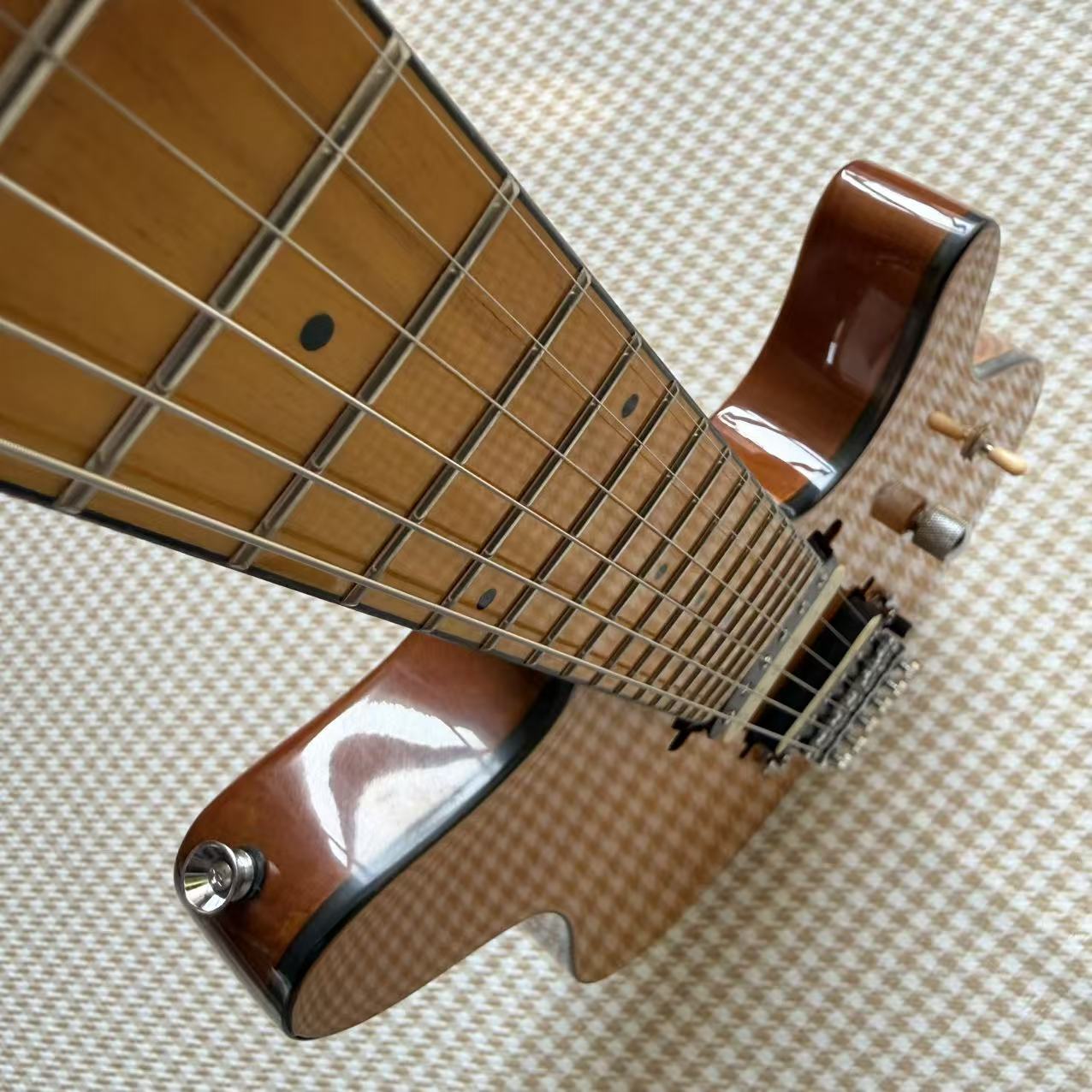 Musicman - Axis (Brown)