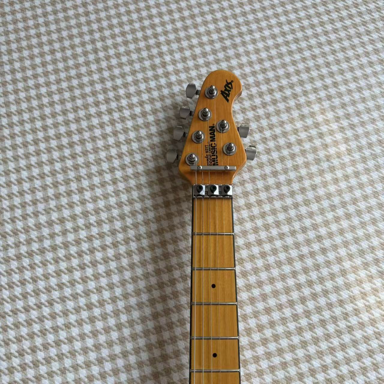 Musicman - Axis (Brown)