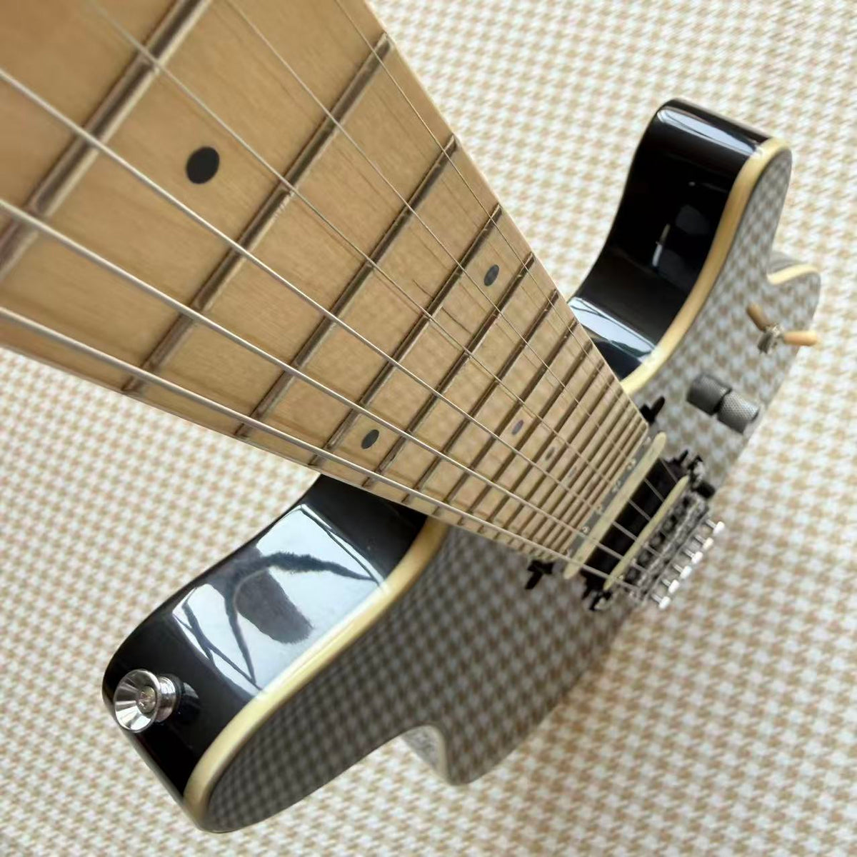 Musicman - Axis - Grey