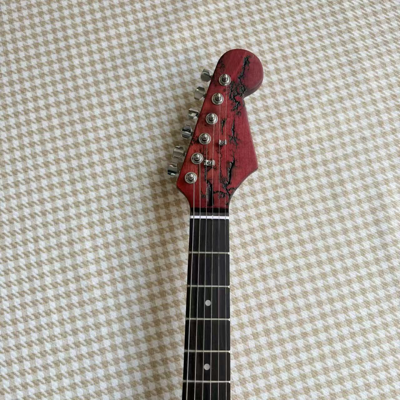 Red Oak Stratocaster