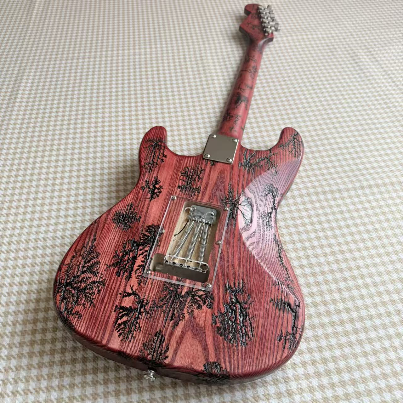 Red Oak Stratocaster