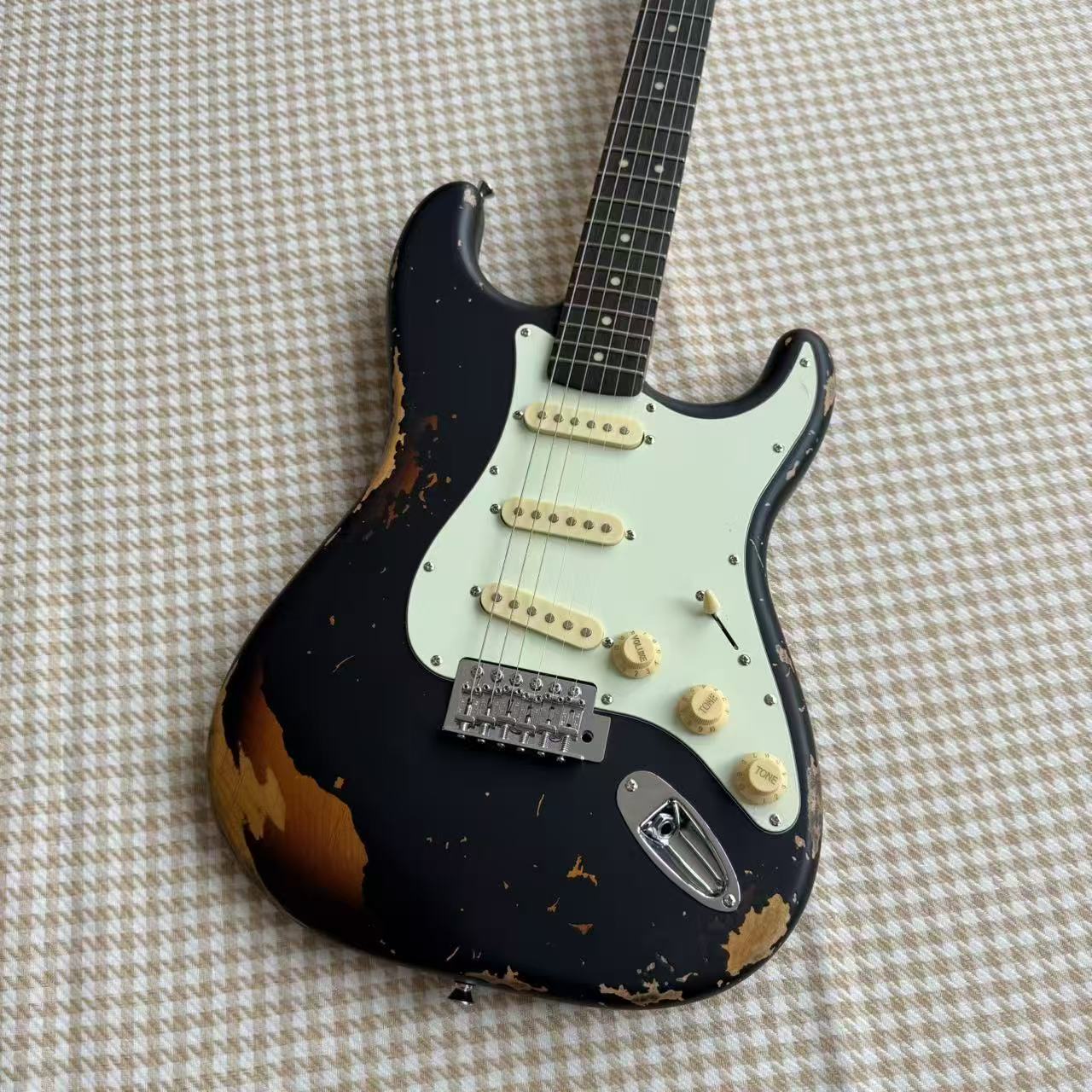Relic'd Black Fender Stratocaster Guitar