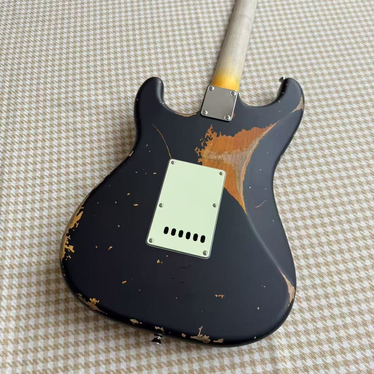 Relic'd Black Fender Stratocaster Guitar