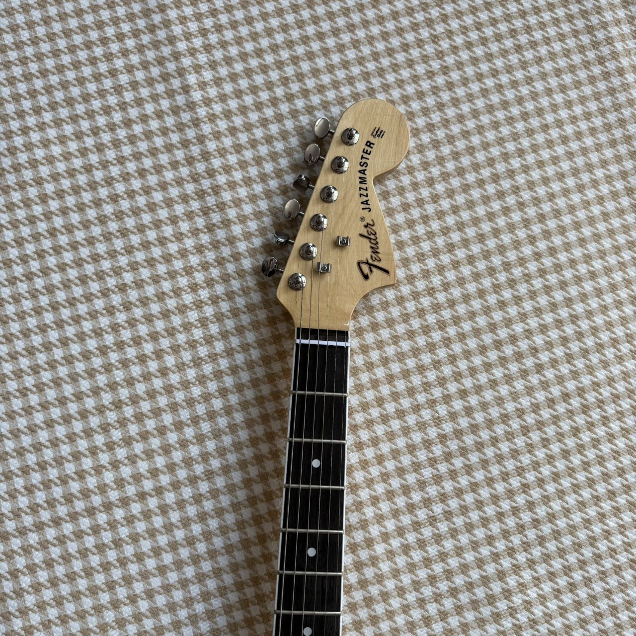 Sunburst Jazzmaster Style Guitar