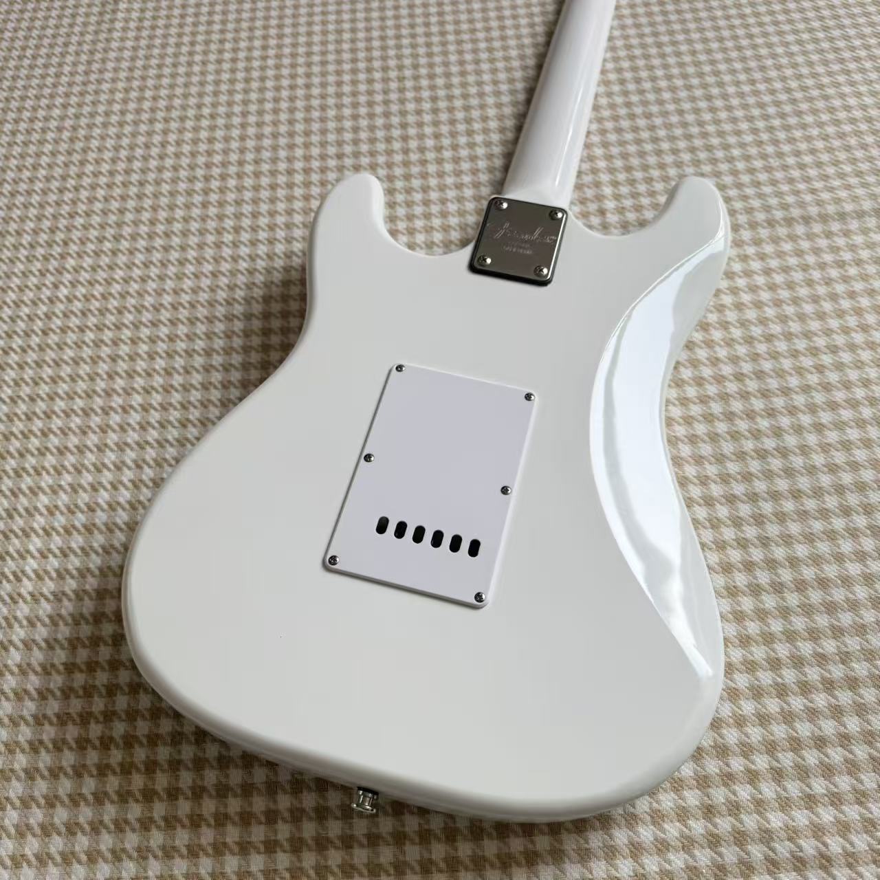 Supreme Fender Stratocaster Style Guitar 2