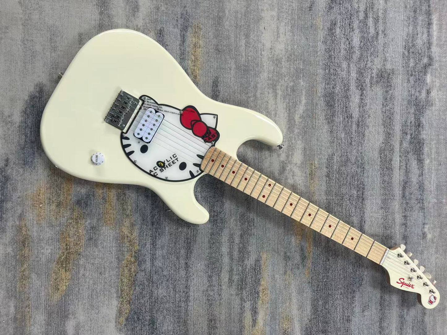 White Hello Kitty Stratocaster Style Guitar