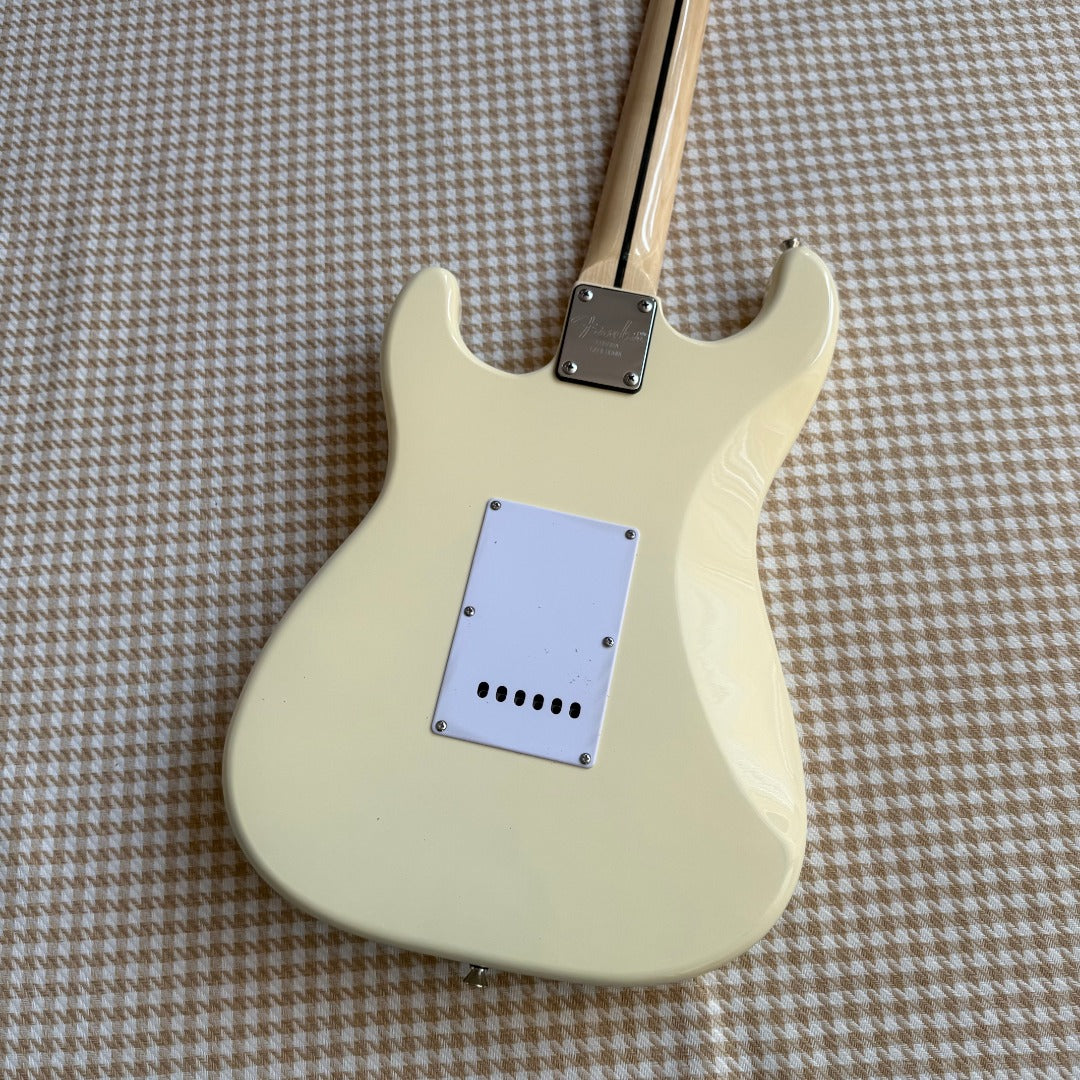 Yellow/Cream Stratocaster Style Guitar