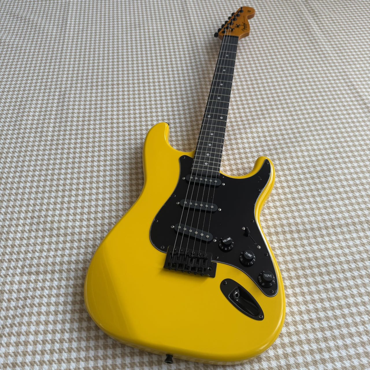 Yellow & Black Stratocaster Style Guitar