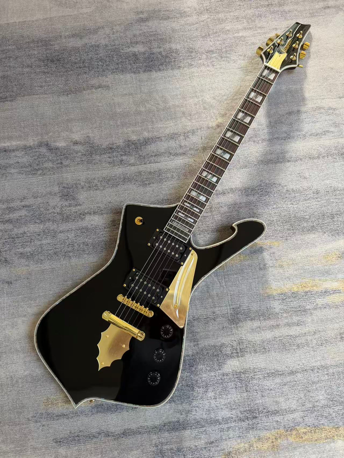 Ace Frehley Signature Ibanez Iceman
