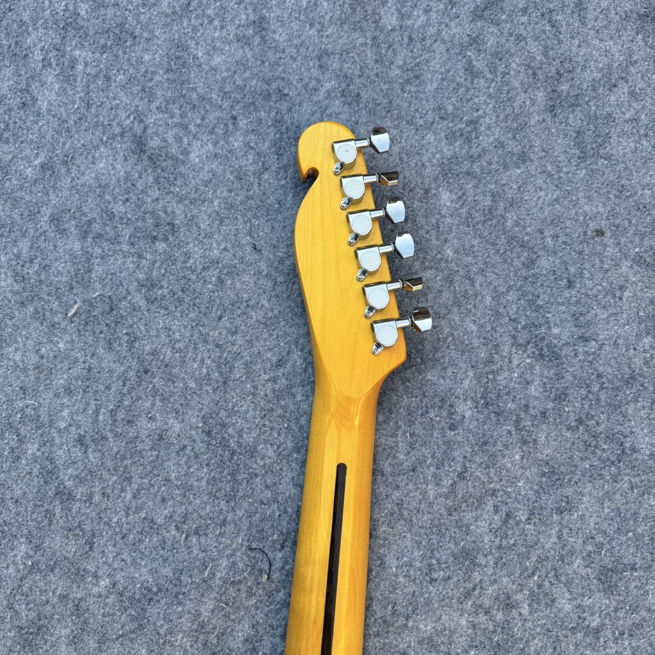 HS Anderson - Mad Cat - Prince Style Guitar