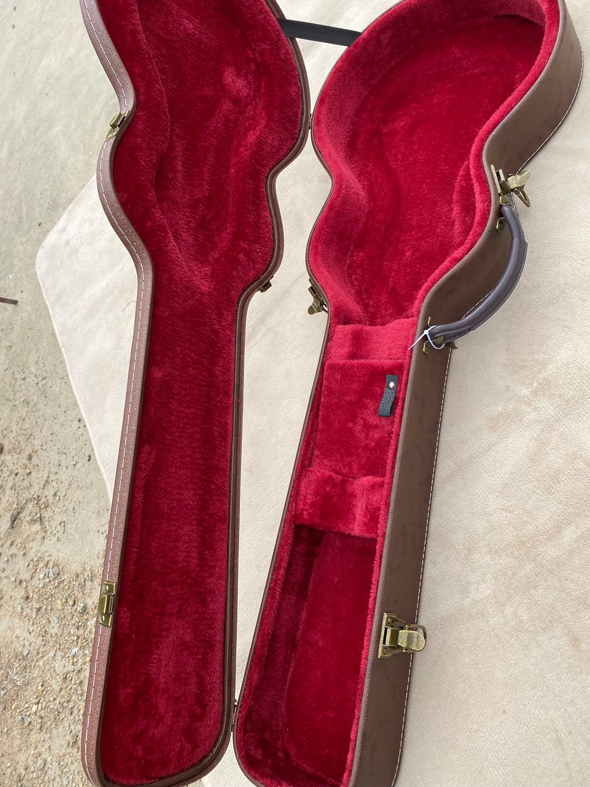 Brown Hard Case for Les Paul-Style Guitars
