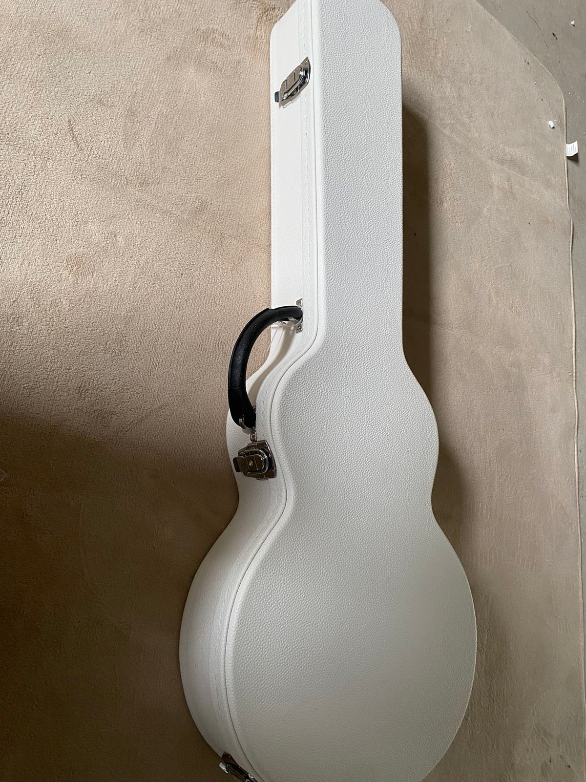 White Hard Case for Les Paul-Style Guitars
