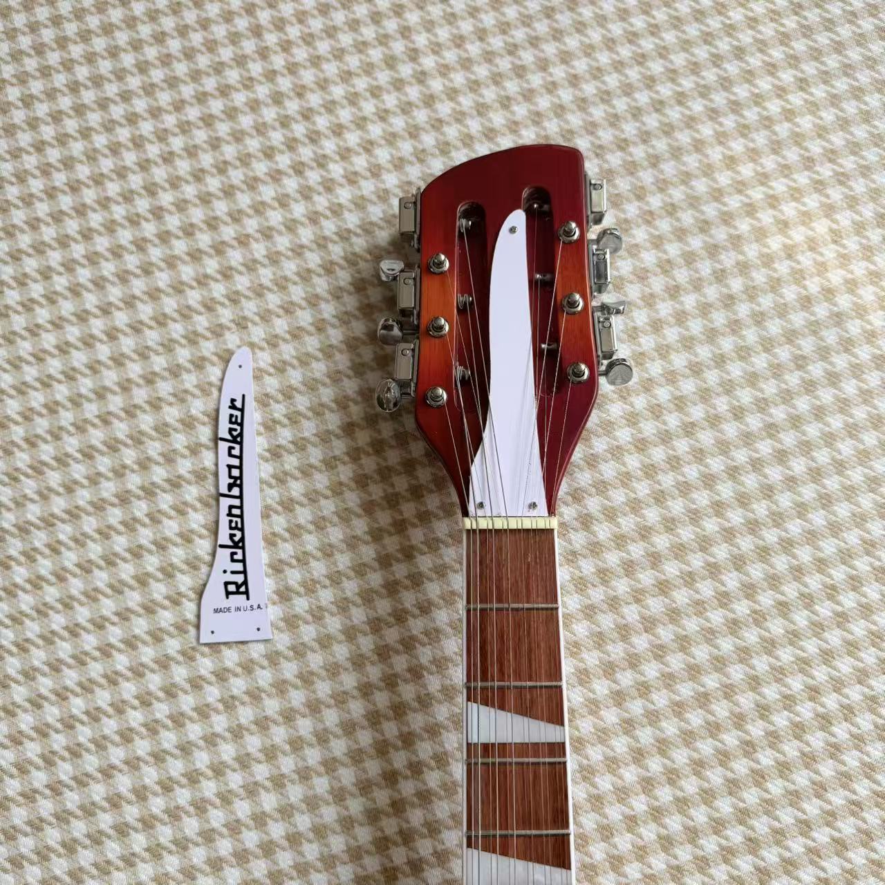 Sunburst Rickenbacker 335 Style Guitar
